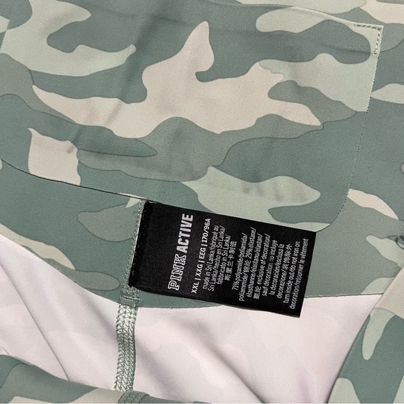 PINK Victoria's Secret sage Green Camouflage Leggings Size XXL Like New Athletic - Picture 5 of 7